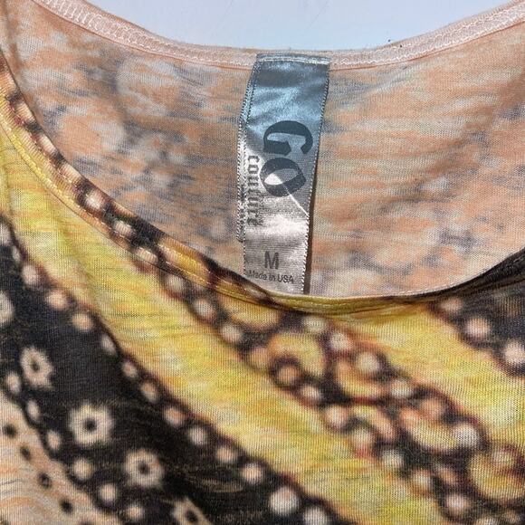 GO COUTURE Nordstrom Women's Crew Neck Camel Printed Blouse Sz M - Picture 6 of 6